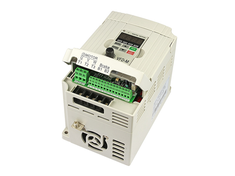 8000S通用變頻器，變頻調(diào)速器，變頻器廠家，電機(jī)變頻器，三相變頻器